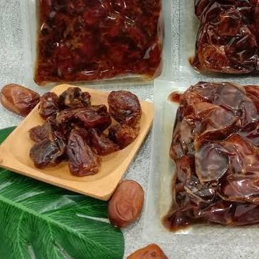 

kurma vacum 1kg kuma thermo kurma Barhee kurma Basah Kurma Madu lembut exp 2023
