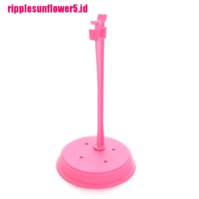 1pc Stand Hanger Pakaian Warna Pink Untuk Furnitur Rumah Boneka Barbie