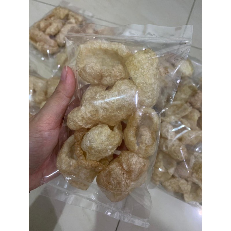 

kerupuk babi (NONHALAL)