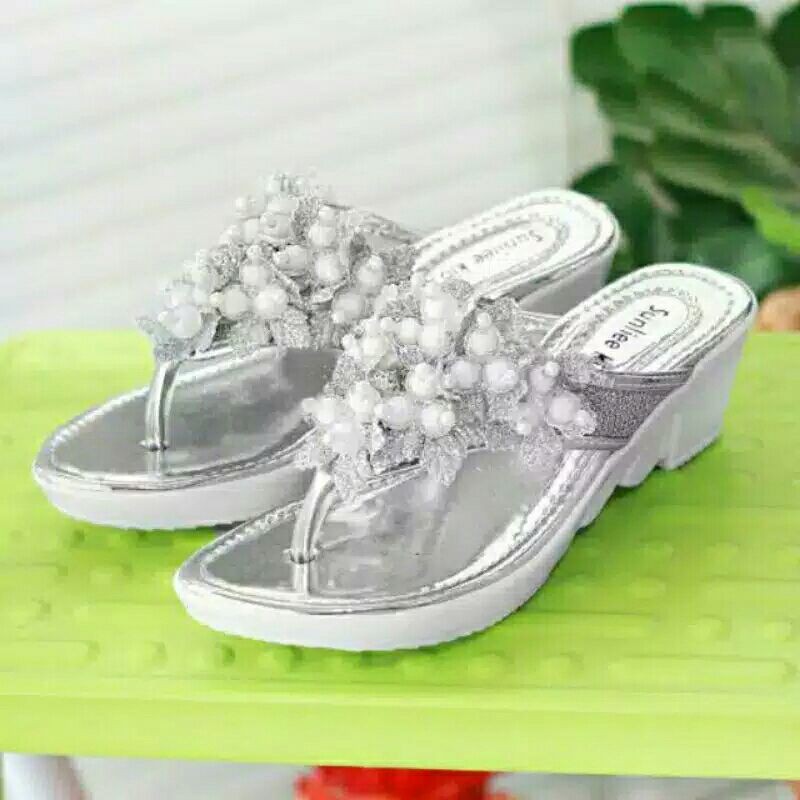 Sandal Anak Perempuan Jepit Anggur W117