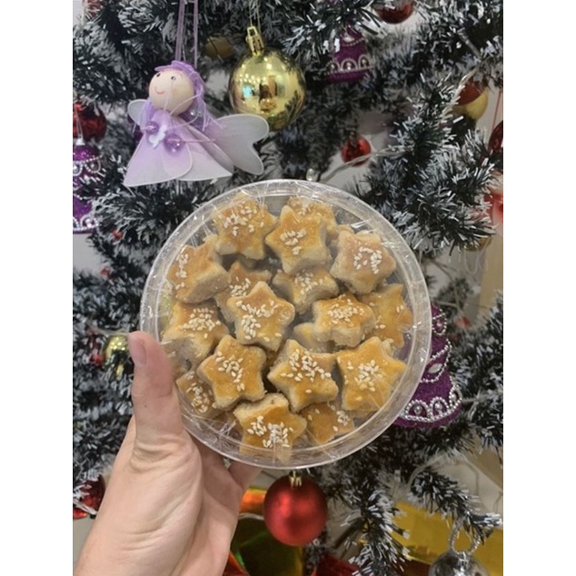 

Kue Lebaran Kacang Wijen Cemilan Keluarga Lembut Nikmat 450 gr