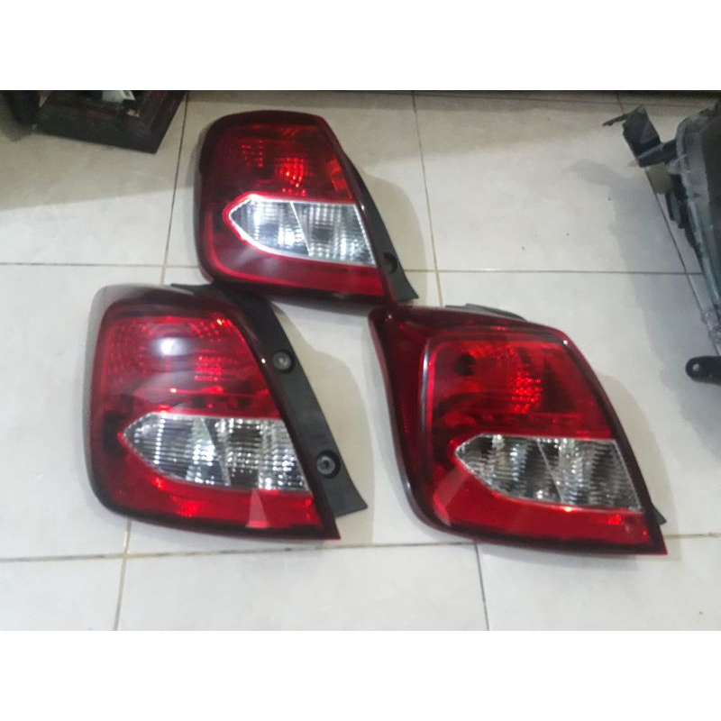 STOPLAMP LAMPU BELAKANG DATSUN GO ORIGINAL