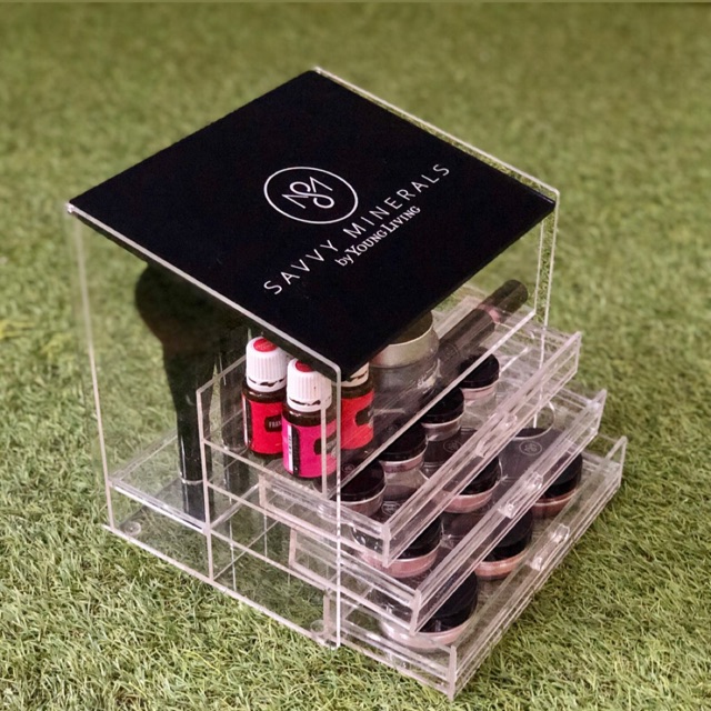 Kotak make up acrylic Savvy Minerals