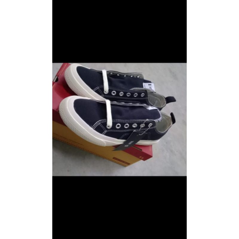 HEIDEN HERITAGE - VENDAGE SERIES BLACK AND WHITE