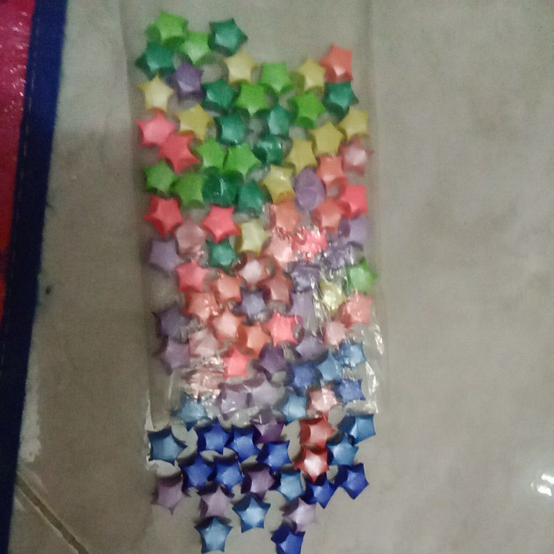 

Origami Bintang Metalik