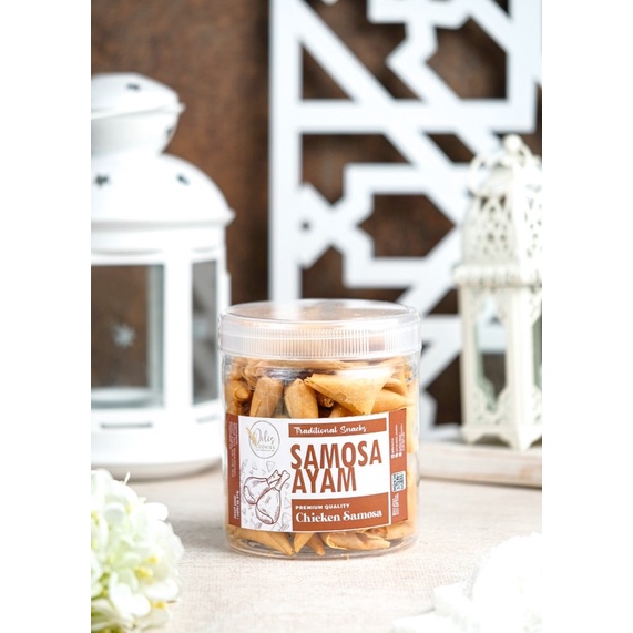 

Samosa Ayam Toples by Delis Cookies