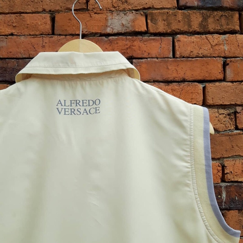 jaket alfredo versace
