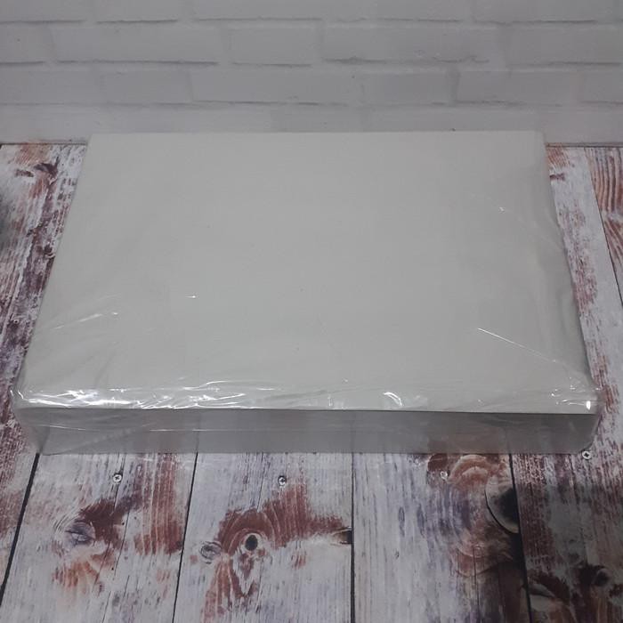 

Kertas / Kertas Buram Burem Koran Daur Ulang A4 55Gr 1 Rim