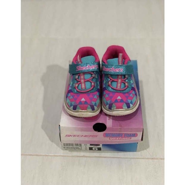 sepatu skecher anak preloved