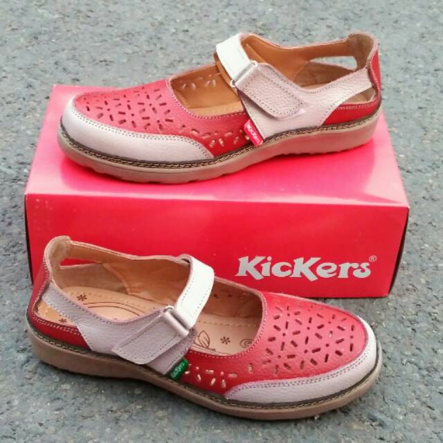 sepatu sandal wanita kickers