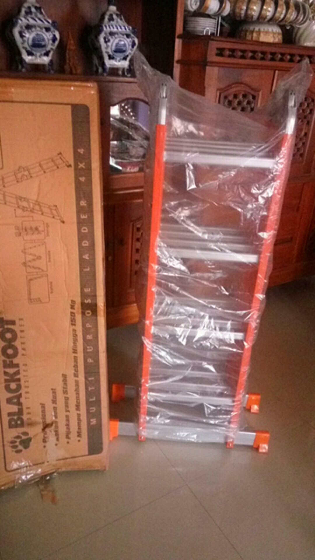 Tangga Bangunan Multifungsi / Multi Purpose Ladder blackfoot 4,6 M