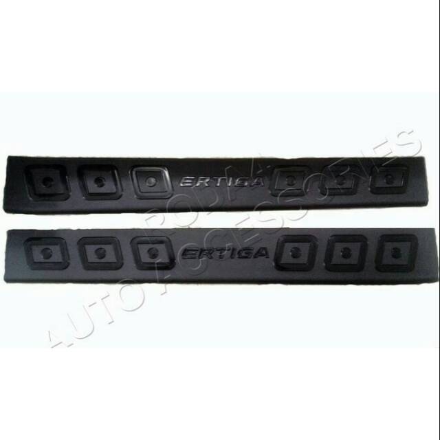 Sill plate samping ertiga