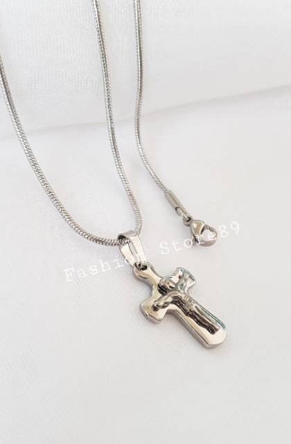 Kalung fashion salib jesus import titanium antikarat white bestseller bestquality CT04