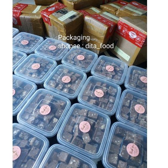 

(dxge -192) Coklat CAMPURAN Silverqueen,Take it Delfi,coklat blok 250gram 890MYCM