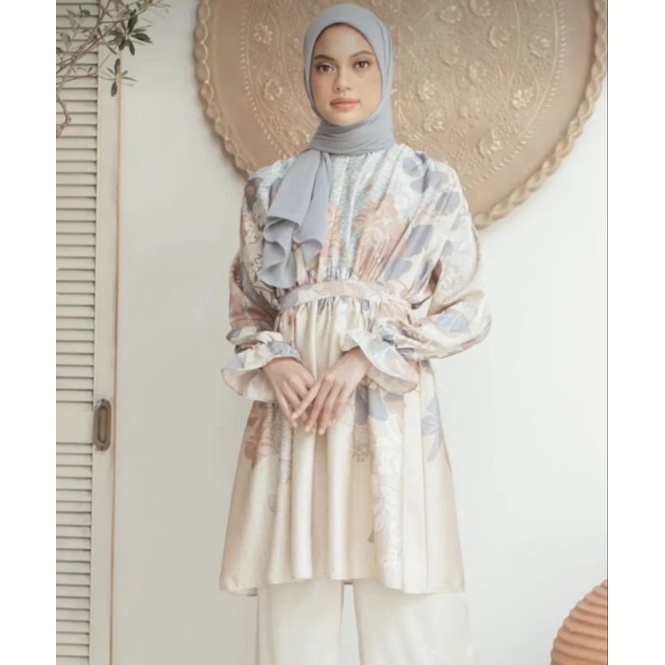 Kira Tunik Gold size LXL by Muda Official