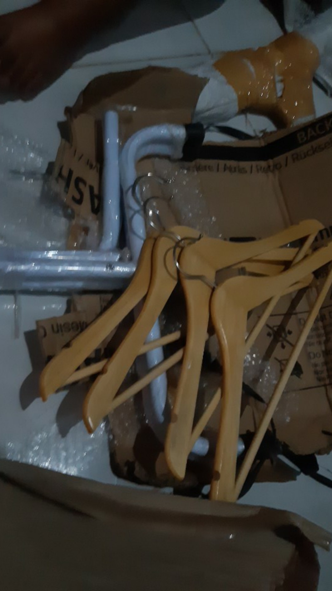 Hanger Kayu Palang ( Per Pcs )