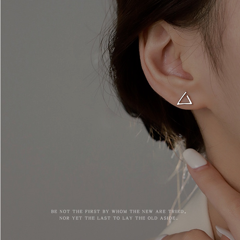 We Flower Chic s925 Perak Geometris Berongga Segitiga Stud Anting Untuk Wanita Gadis Sederhana Fashion Telinga Perhiasan Hadiah