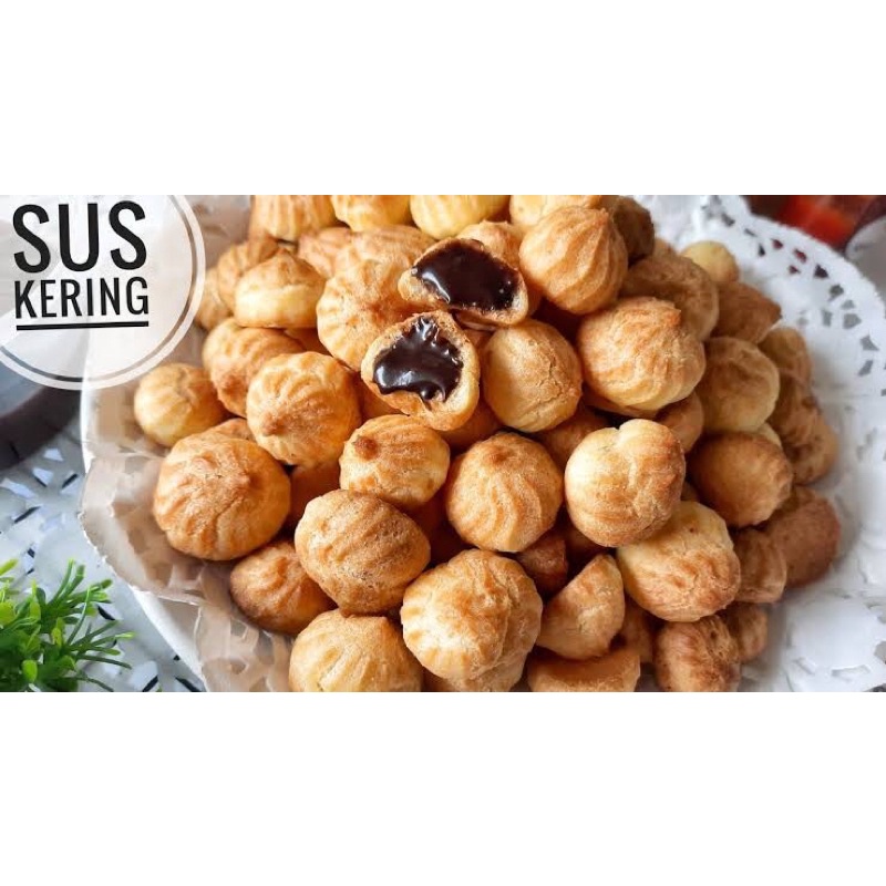 

Soes Kering Coklat