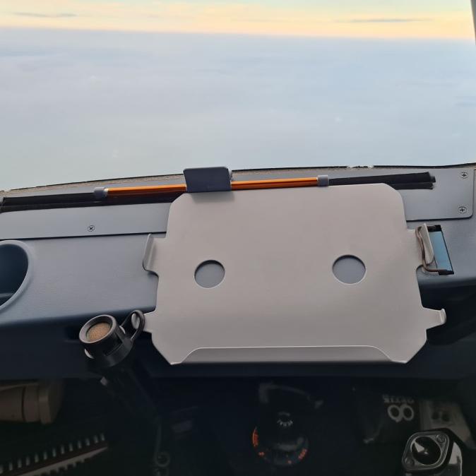 Ipad holder tatakan ipad Airbus A320 family 330 - 380