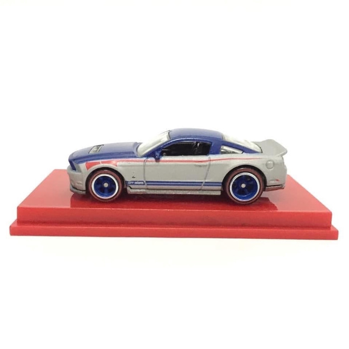 Hot Wheels Garage Ford vs GM 10 Ford Shelby GT500 - Base Besi Ban Karet