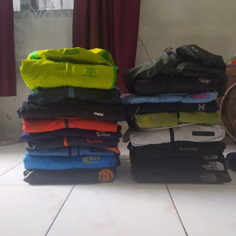 Borongan Jaket Outdoor Gunung