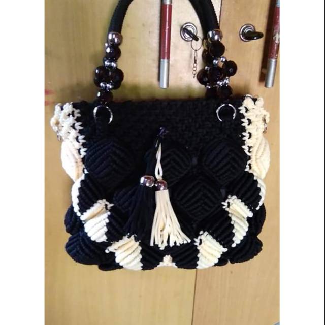 tas tali kur motif daun