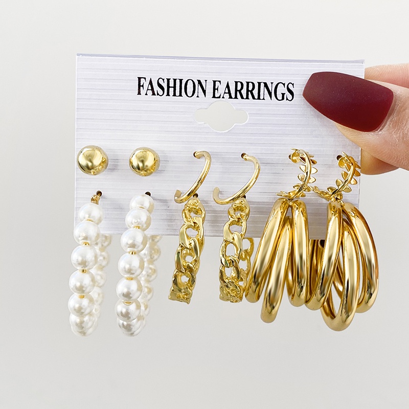 YEEZII Set Anting Stud Hias Liontin Kupu-Kupu Hati Berlian Mutiara Bahan Resin Untuk Wanita