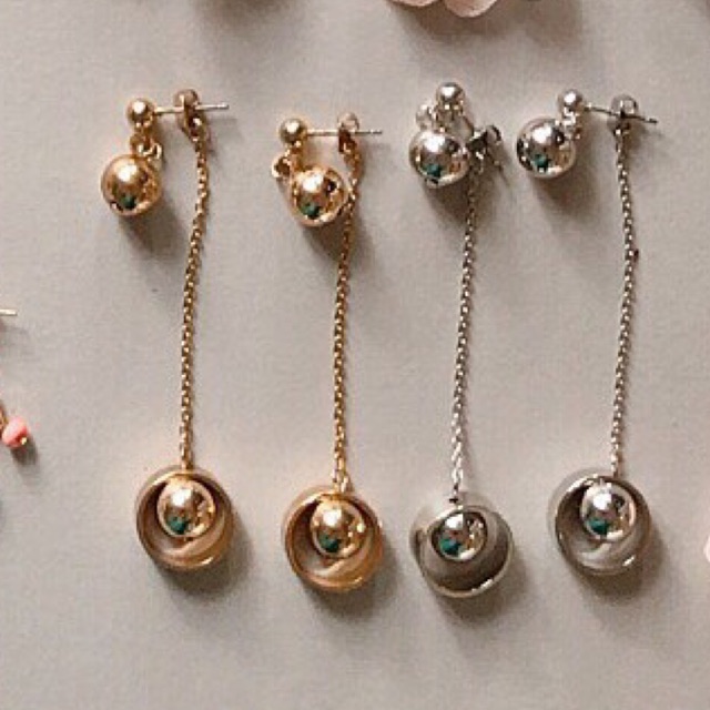 REGGY EARRINGS