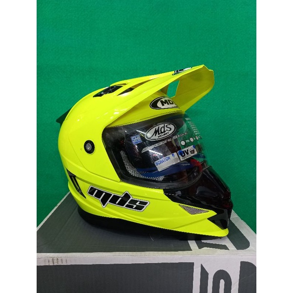 MDS HELM SUPERMOTO SUPERPRO SOLID HIJAU STABILO DOUBLE VISOR