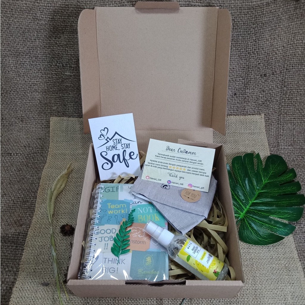 

GIFT BOX MURAH / KADO WISUDA / HADIAH ULANGTAHUN