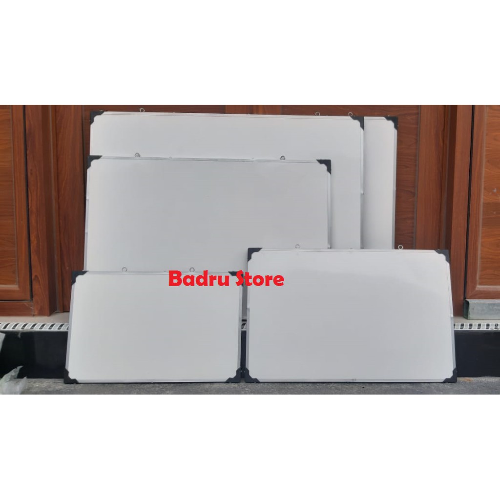 

WHITE BOARD / PAPAN TULIS UKURAN 30 X 50 CM
