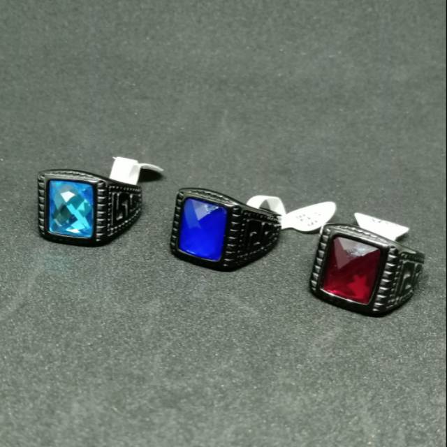Cincin pria titanium black hitam batu king sapphire merah biru tua biru muda