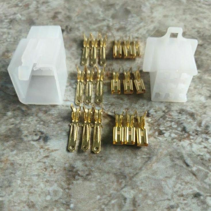 Soket motor 9 pin universal