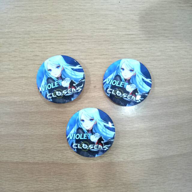 Pin custom,pin murah,pin closer,pin game online,pin bts,pin exo,kpopstuff,anime,ayodance,souvenir