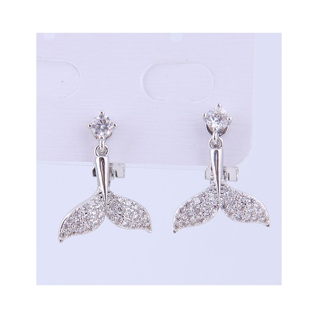 LRC Anting Jepit Fashion Copper Micro-inlaid Zircon Fish Tail Earrings A58997