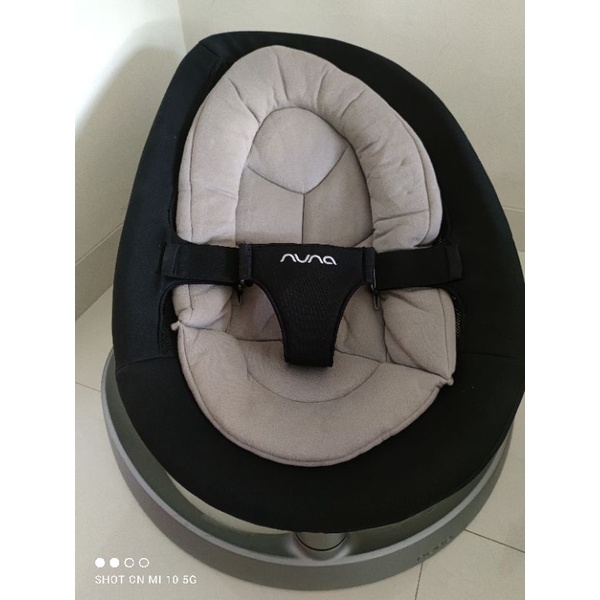 Nuna Leaf Curv Dusk Grey Bouncer Bayi Bekas Preloved Second kondisi oke