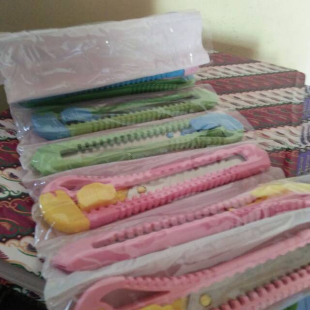 

Cutter pemotong kertas ukuran tanggung murah