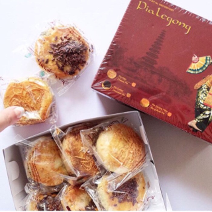 

Tr20Re Pia Legong Bali Bundling 2 Box - Mix Coklat Keju Ht51G