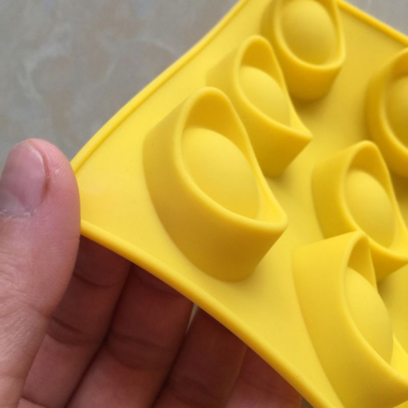 CETAKAN SILIKON COKLAT FONDANT PUDING GUMPASTE UANG EMAS CT41