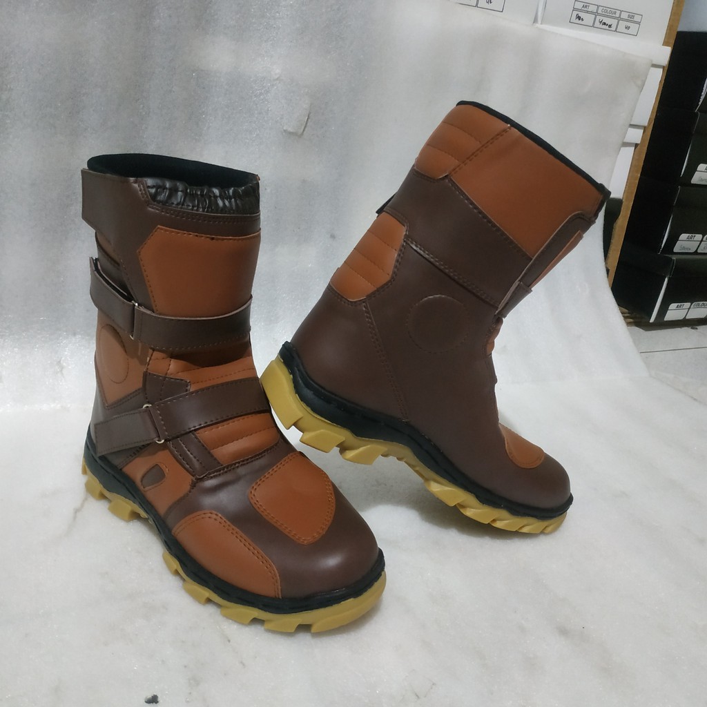 Sepatu cross trail clasik bots vintage kualitas premium terlaris