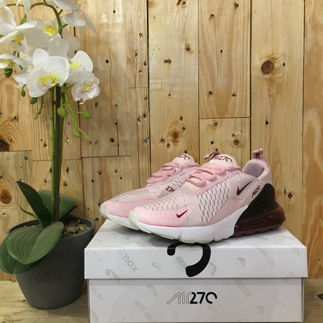 Nike Air Max 270 Premium