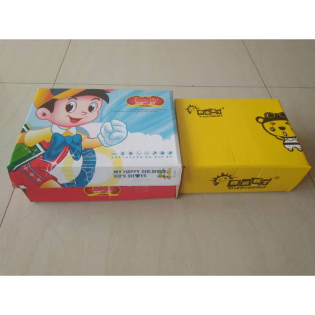 

Upgrade Dus Warna Tebal Premium Untuk Kado