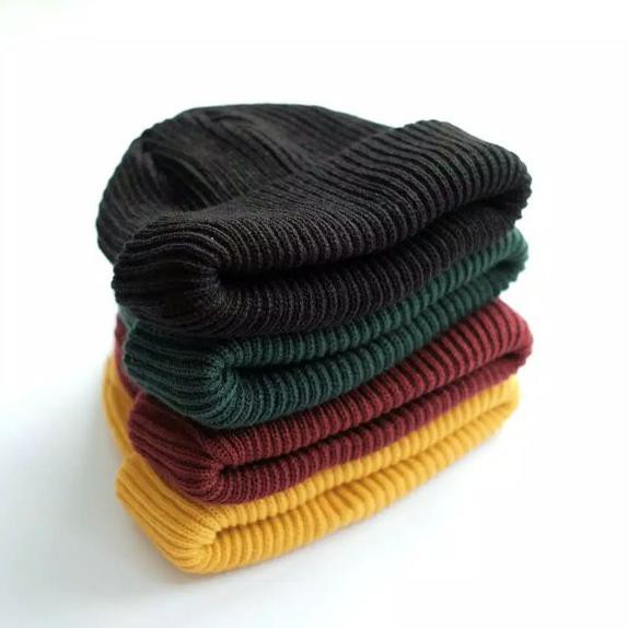 kupluk tebal short beanie hat hitam