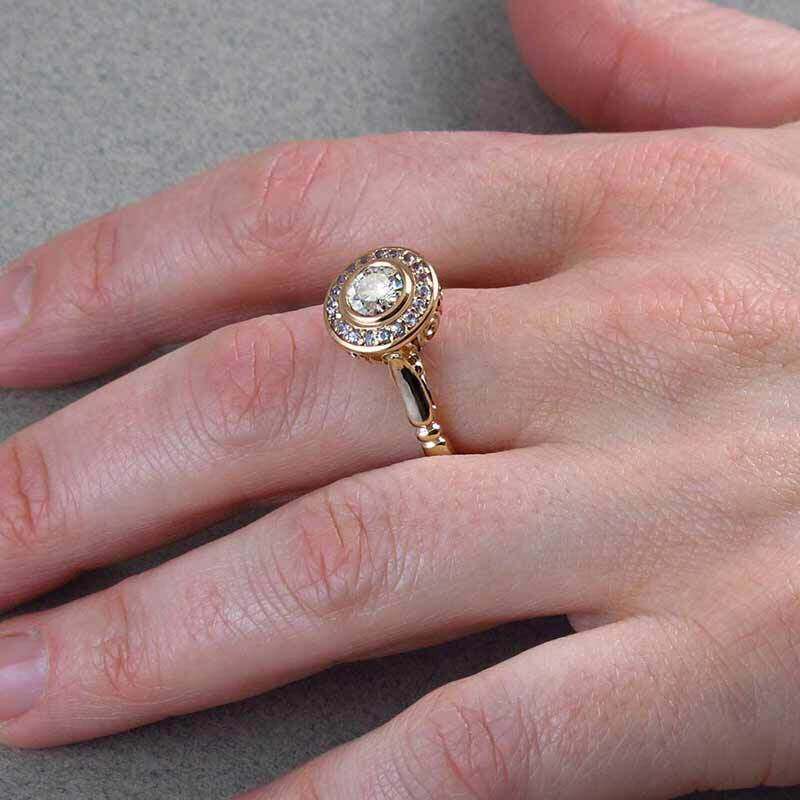 Seusuk Cincin Metal Lapis Emas Hias Zircon Inlaid Untuk Pria / Wanita