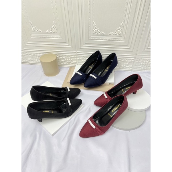 sepatu heel wanita terbaru pesta LOUISDEAR sepatu Heel 3 cm bahan satin garis mutiara P50