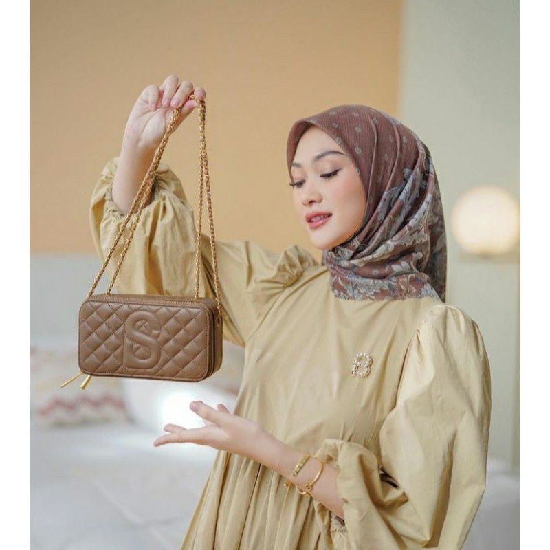 Buttonscarves Yura Bag in Moocha (READY SIAP KIRIM) buttonscarves, la sabelle, ayu byayulestari, ayu