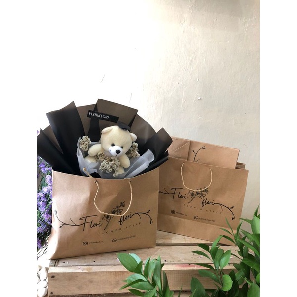 

Paper Bag ukuran 30cm kecil untuk bunga buket