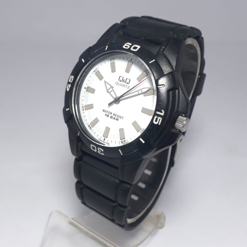 QnQ Quartz Diver Model. Mesin Kuning Keren.