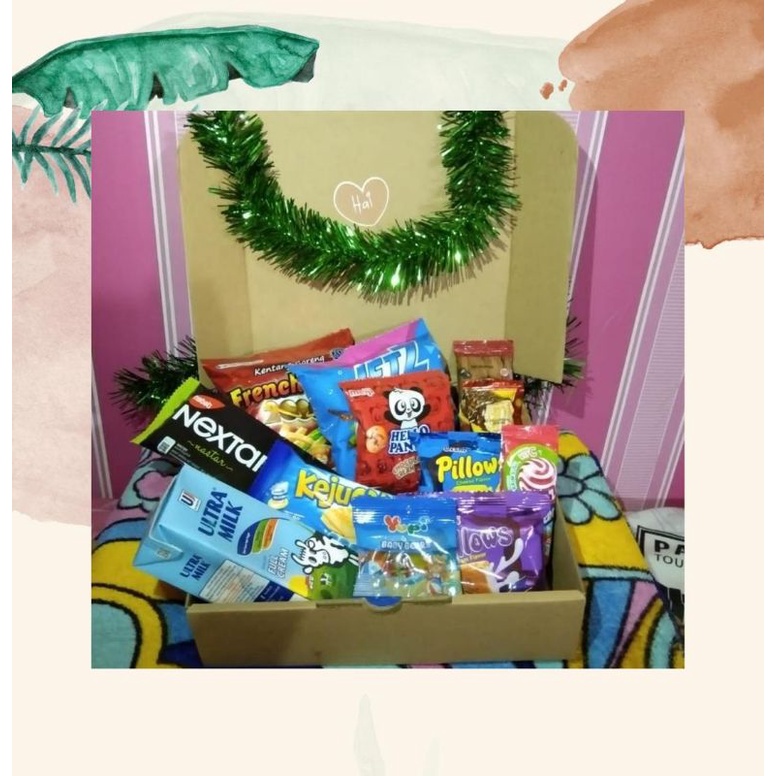 

Hampers Snack Box / Snack Box / Kado Ulang Tahun / Kado Wisuda