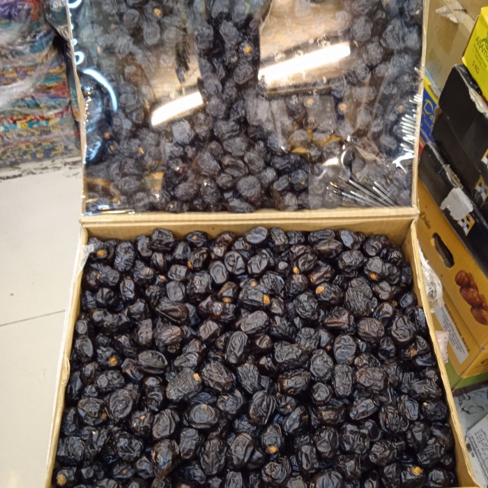 

kurma ajwa super jumbo premium asli 5kg / kurma nabi / kurma rosul 5kg